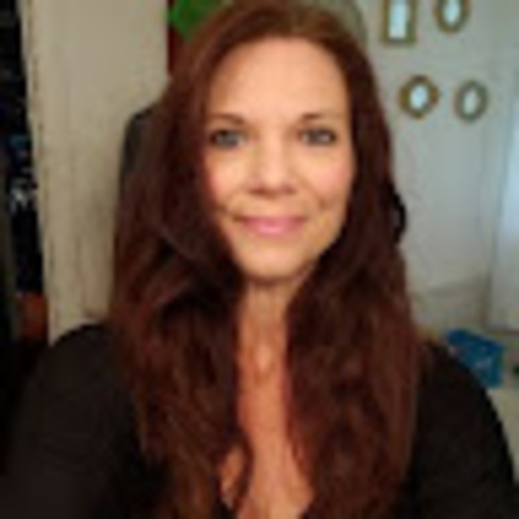 Meet your Posher, Sara - Picture 1 of 1